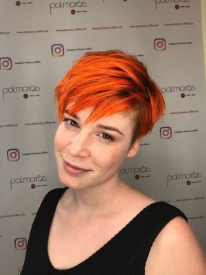 Wikommen Alina im Coiffeur Palmarés Tam